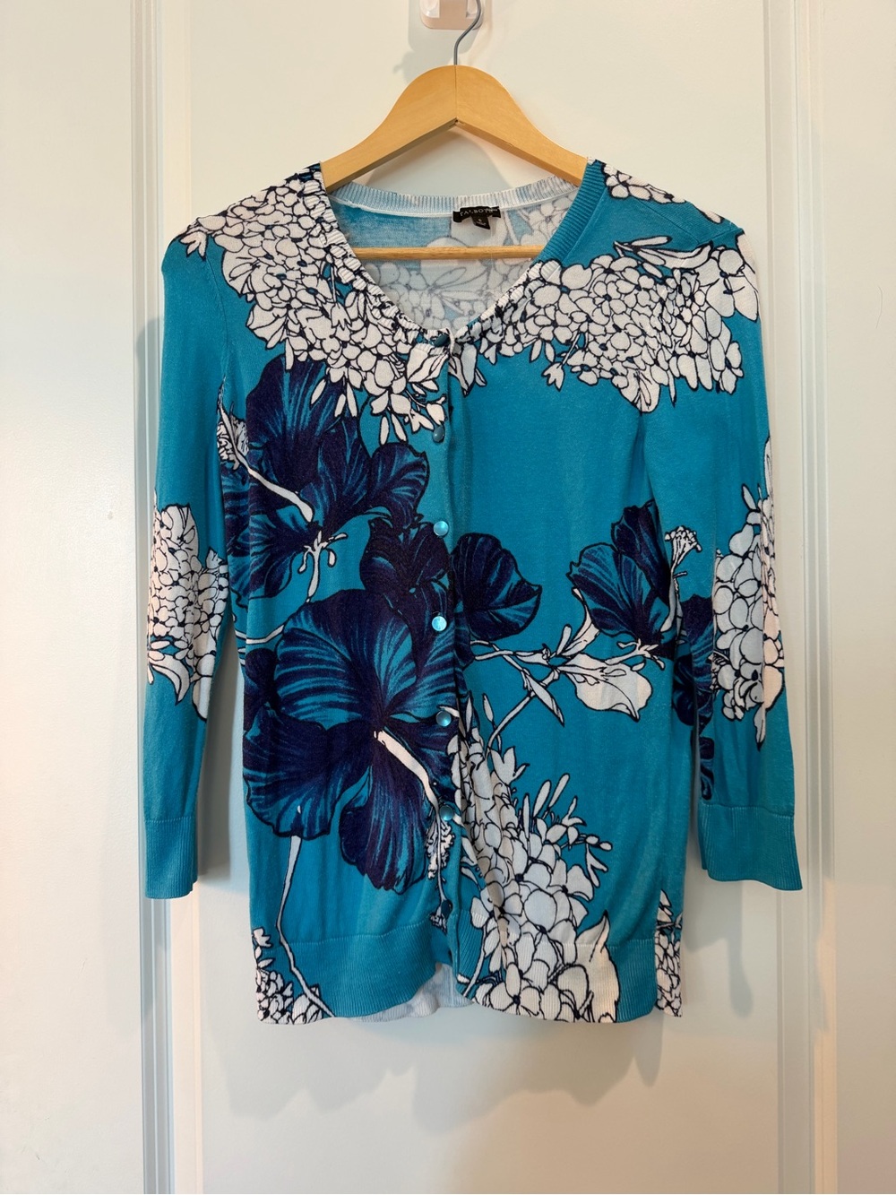 Talbots Blue Floral‎ Cardigan Women's Small 3/4 Sleeve Cotton Blend